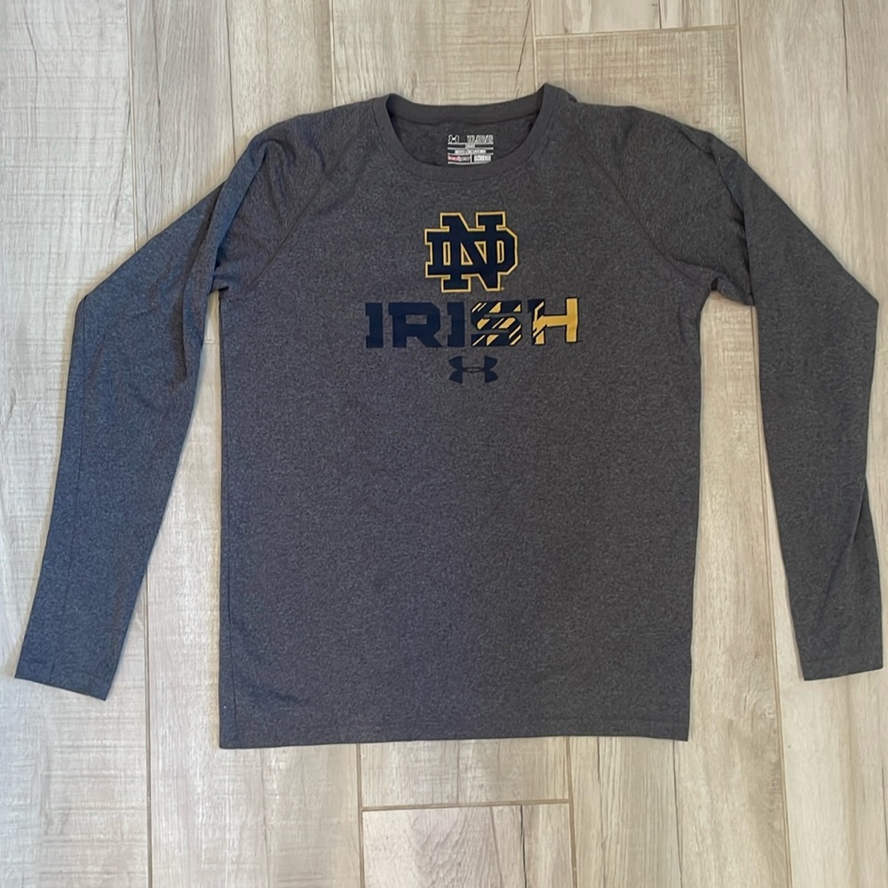 Notre Dame under Armour lightweight kids XL Long Sleeve T-Shirt